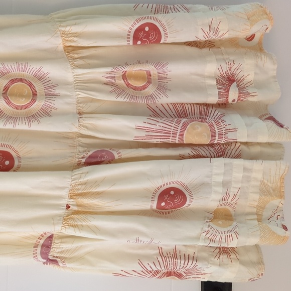 Urban Outfiters Boho Sunshine Celestial Moon Print Oversized Tiered Midi Dress - Picture 12 of 12